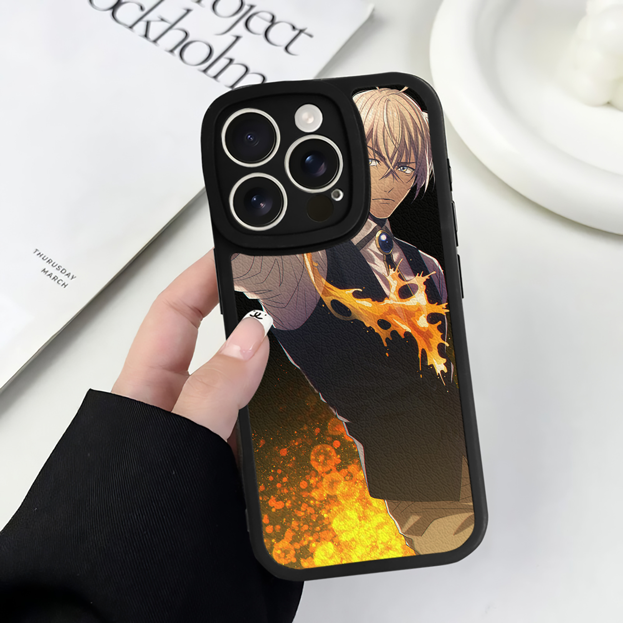 （画像用） 名探偵コナン Detective Conan 【iPhone 16シリーズ対応】シリコンスマホケース（レザー調） 材質：シリコン